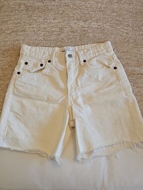 Zara Cream High-Rise Raw Hem Denim Shorts
